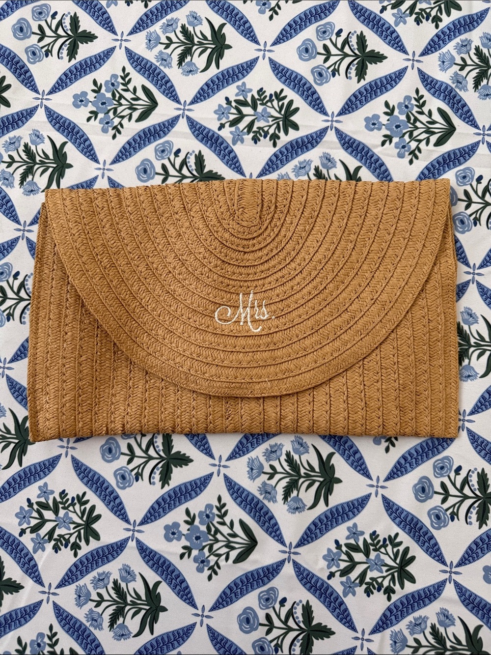 Mrs. Handwoven/embroidered Straw Clutch Bag NWOT